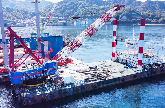 起重機船 勇斗丸