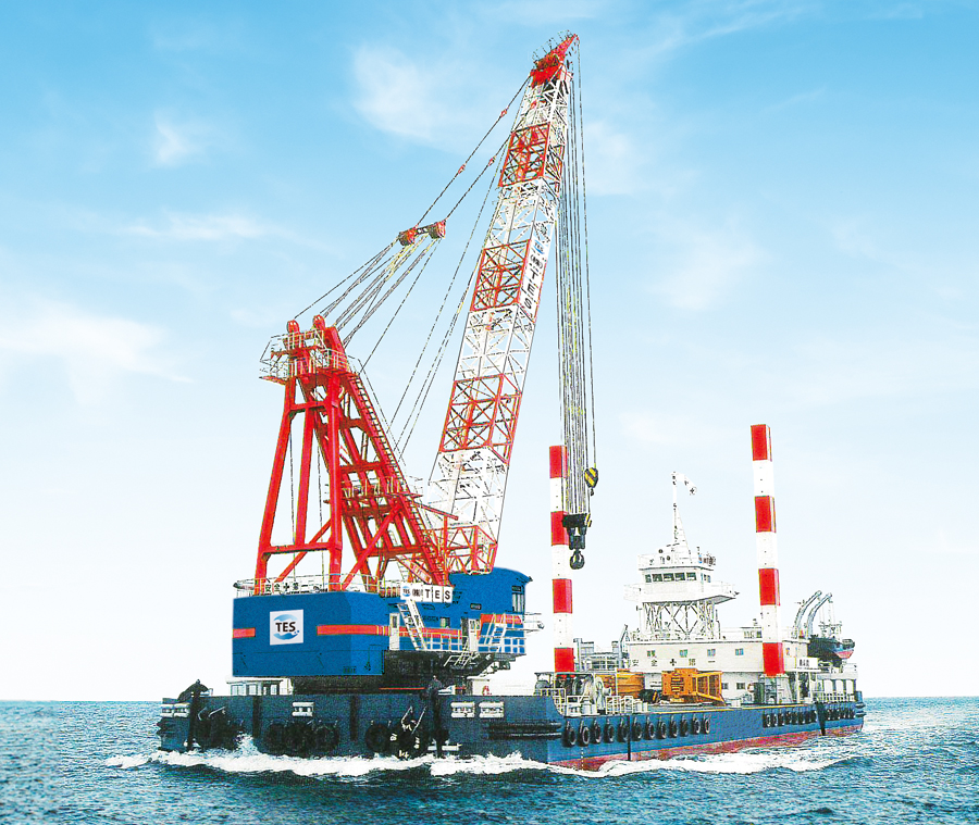 400t吊 全旋回式起重機船（勇斗丸）